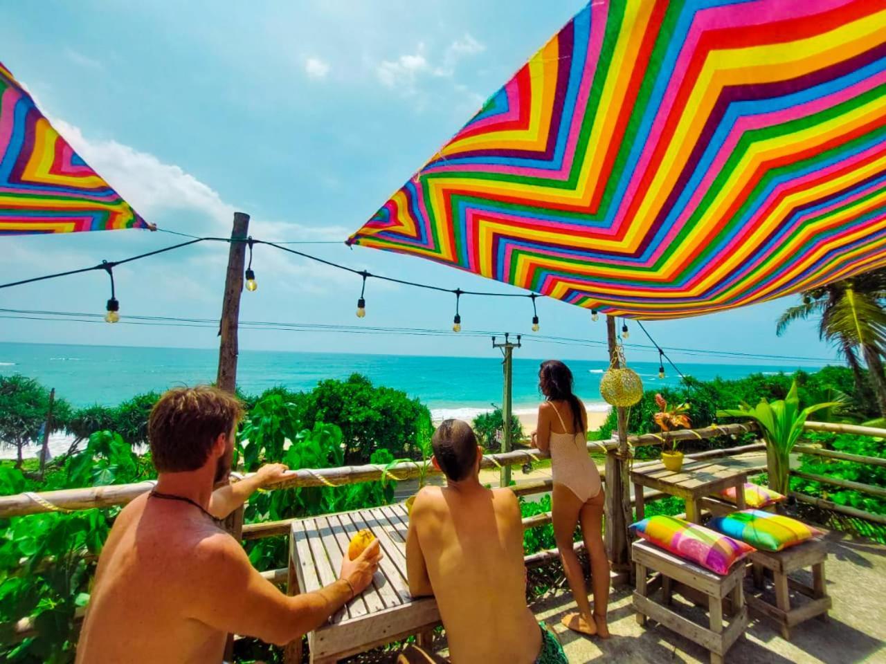 Gaia Ocean Surf Yoga Hostel Ahangama Exterior photo